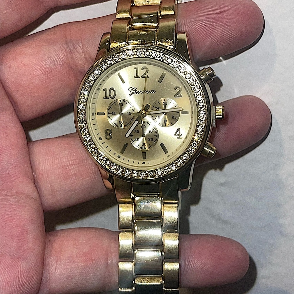 Stainless steel gold Geneva watch